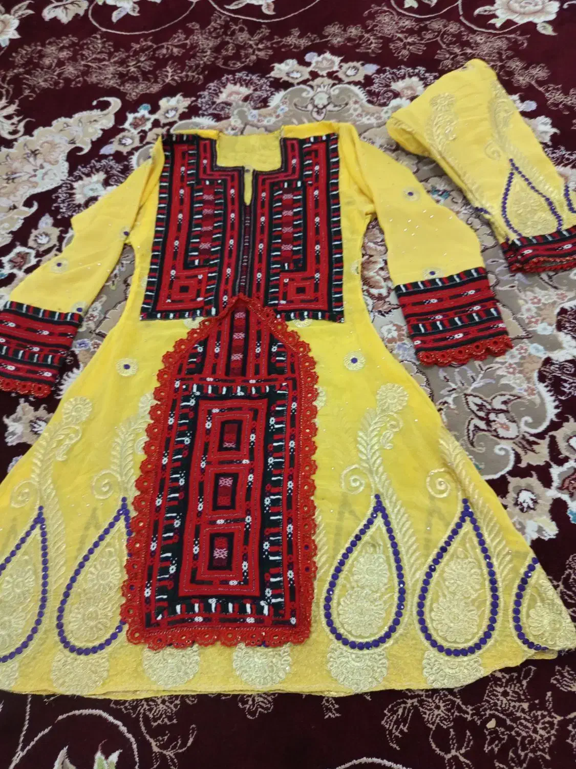 لباس بلوچی مجلسی|لباس|سراوان, |دیوار