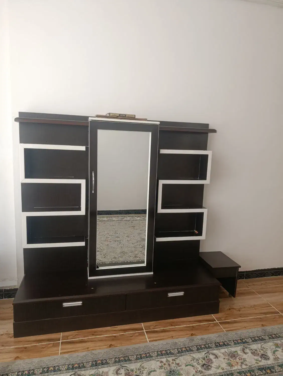 کمد و آینه|کتابخانه، شلف، قفسه‌های دیواری|جوانرود, |دیوار