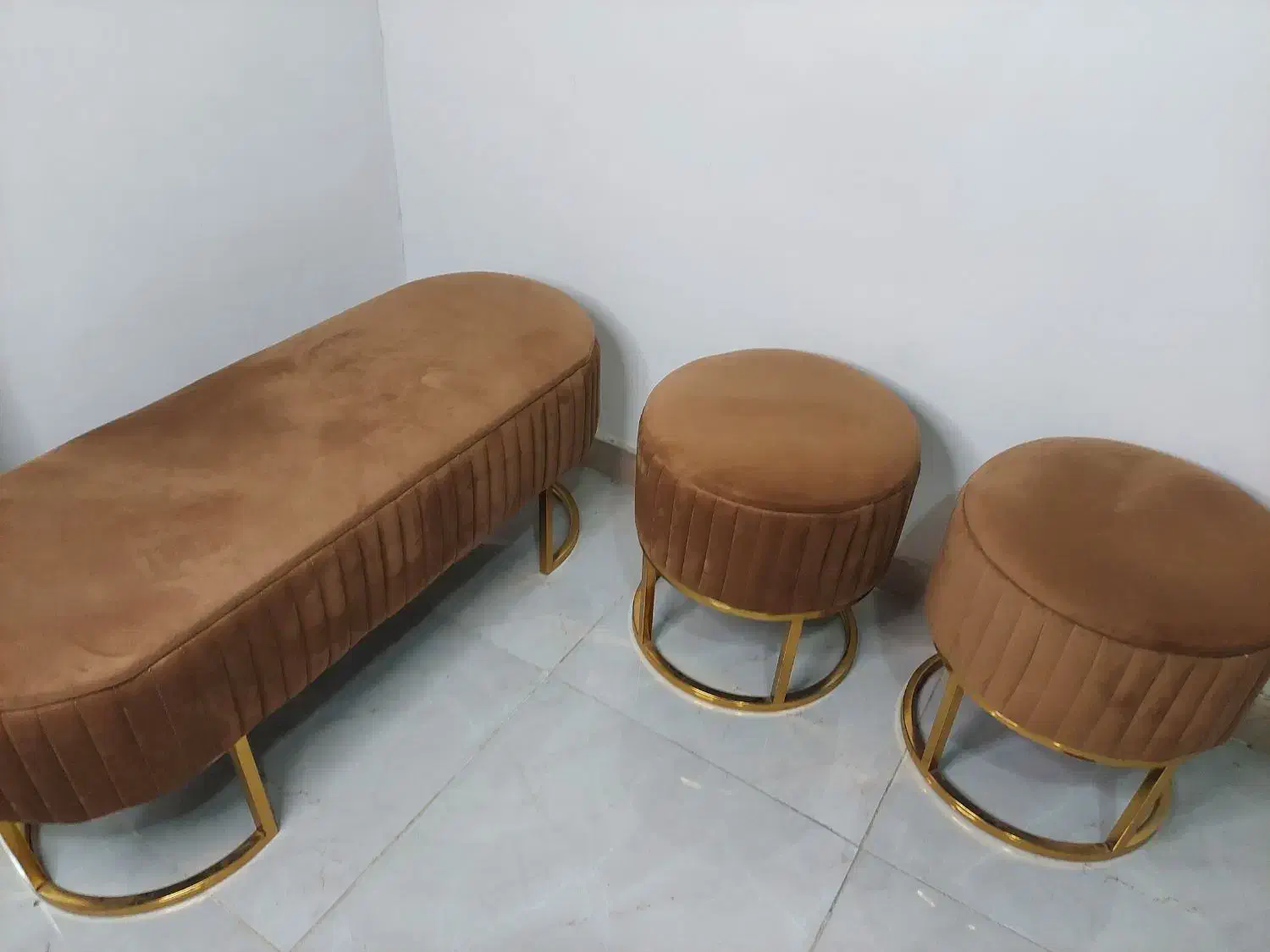 مبل پاف|آرایشگاه و سالن‌های زیبایی|ایوان, |دیوار