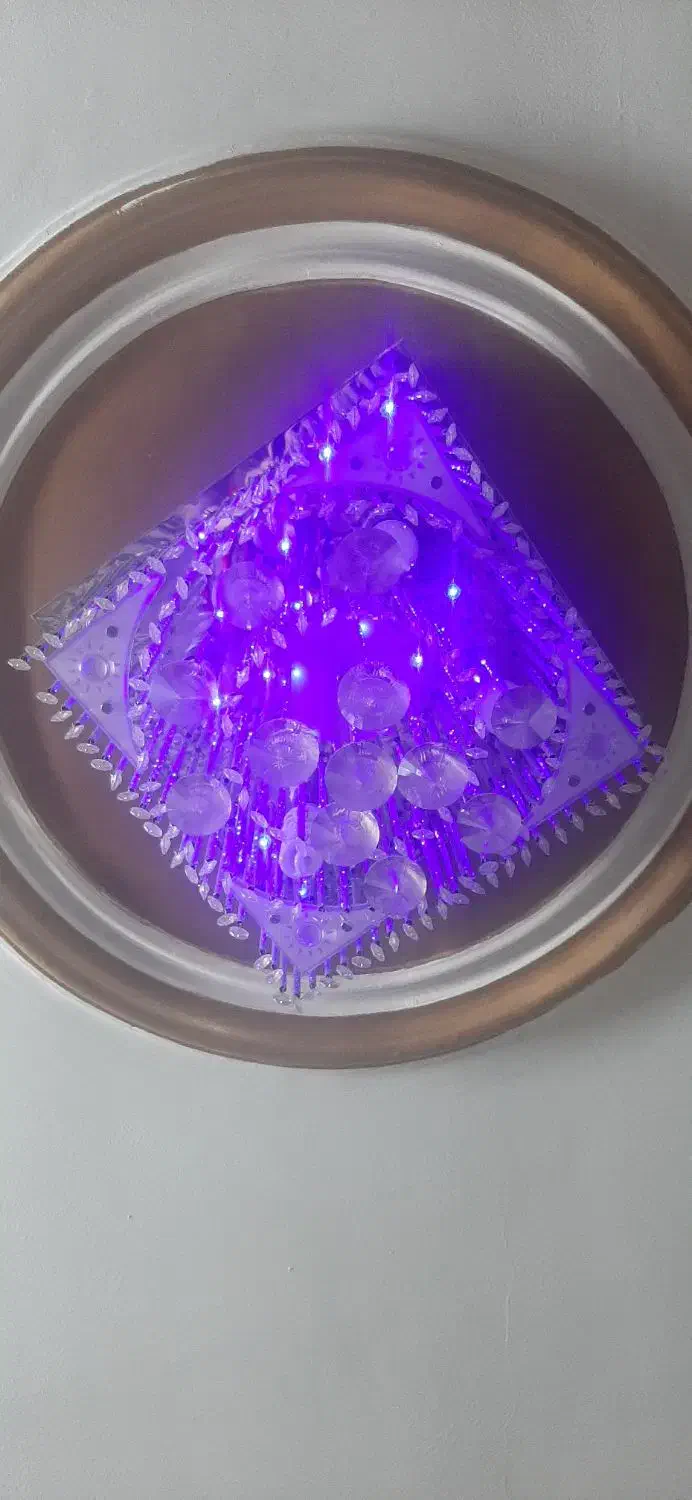 فروش لوستر سقفی LED دار چند رنگ سالم|لوستر و چراغ آویز|همدان, |دیوار