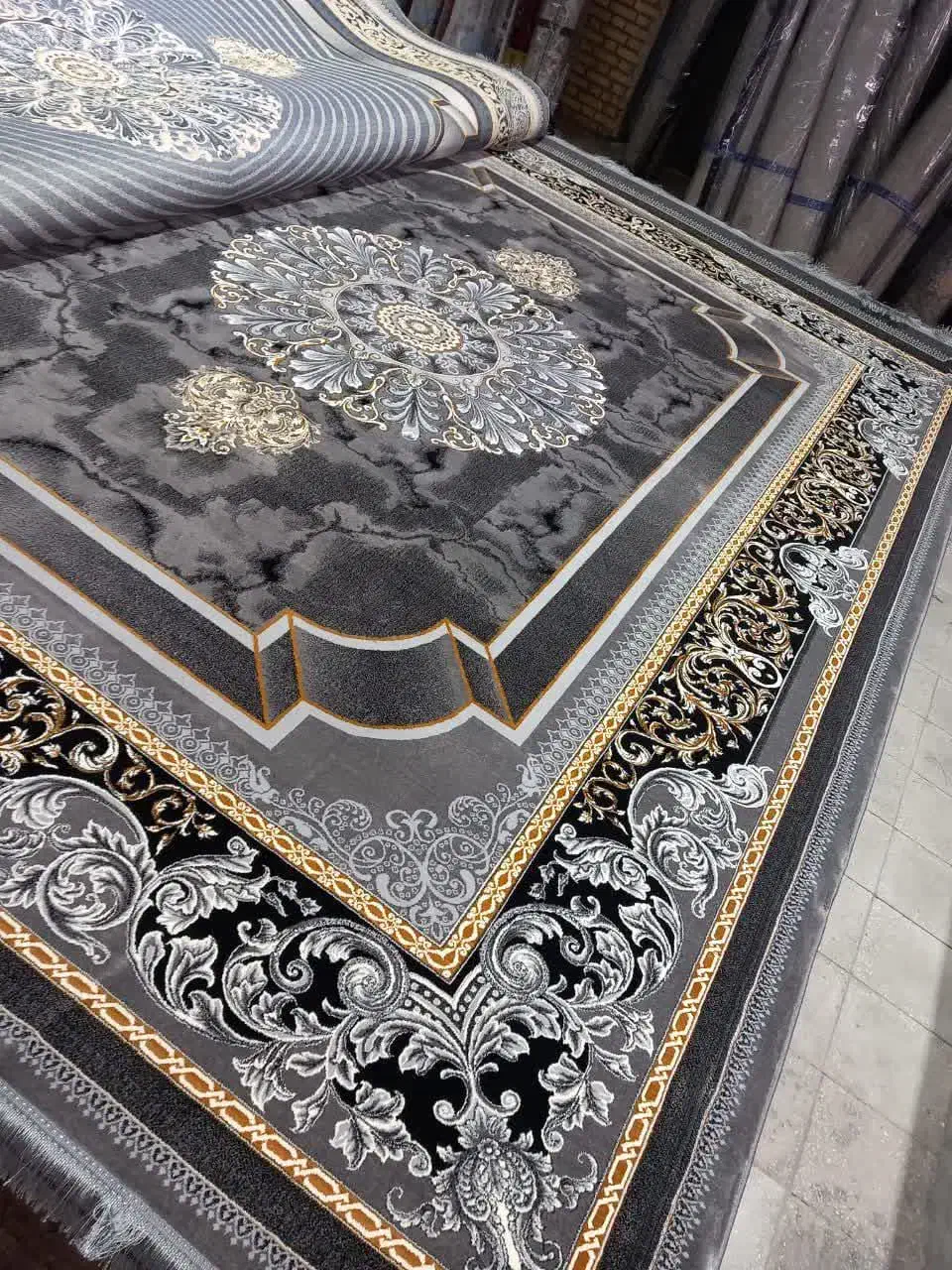 فرش ۱۲متری ۷۰۰شانه تراکم ۲۵۵۰|فرش|تهران, هاشم‌آباد|دیوار