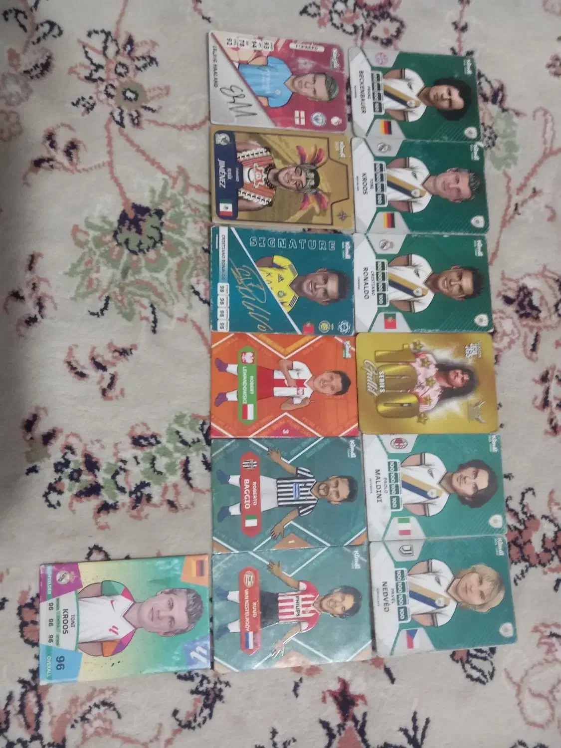 کیمدی|اسباب‌‌بازی|قروه, |دیوار