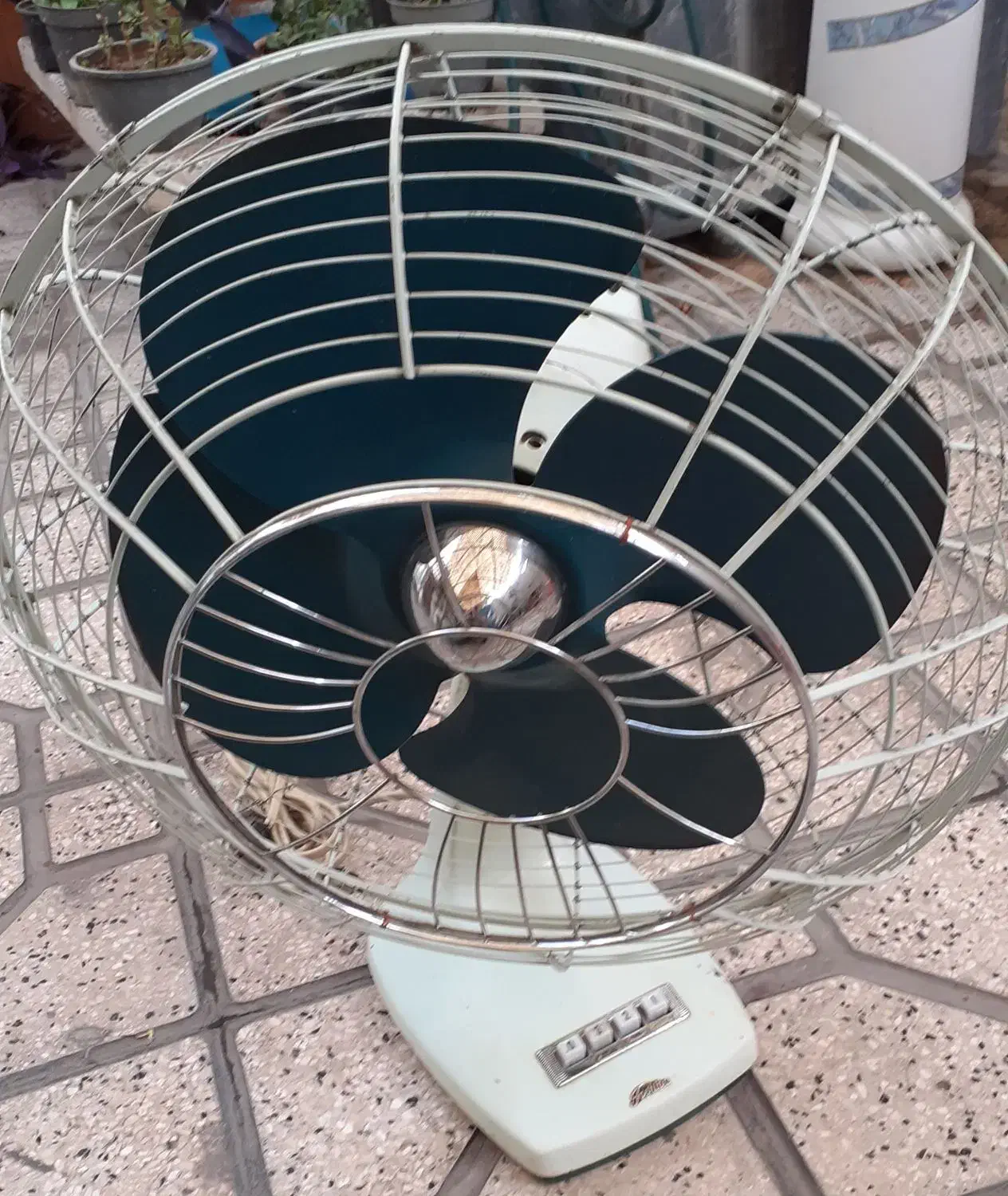 پنکه توشیبا ژاپن عتیقه|پنکه و تصفیه‌کنندهٔ هوا|تهران, افسریه جنوبی|دیوار