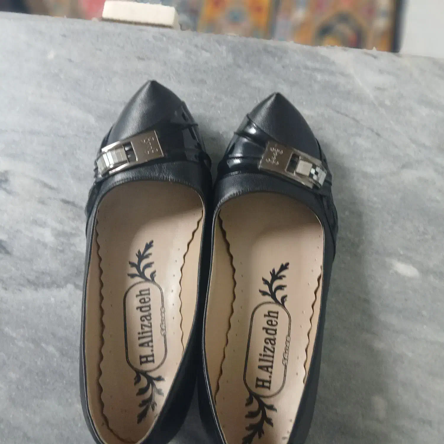 کفش مجلسی|کیف، کفش، کمربند|اقبالیه, |دیوار