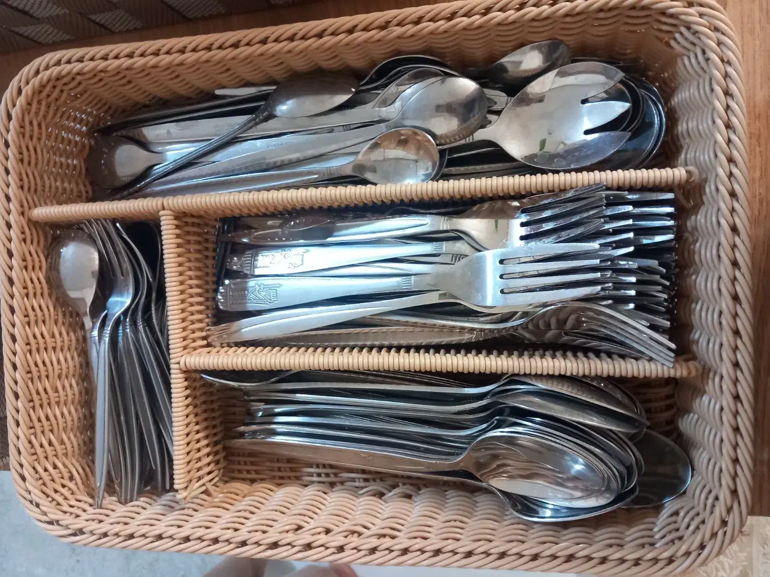 جاقاشقی|آب‌چکان و نظم‌دهنده ظروف|مشهد, کارگران|دیوار