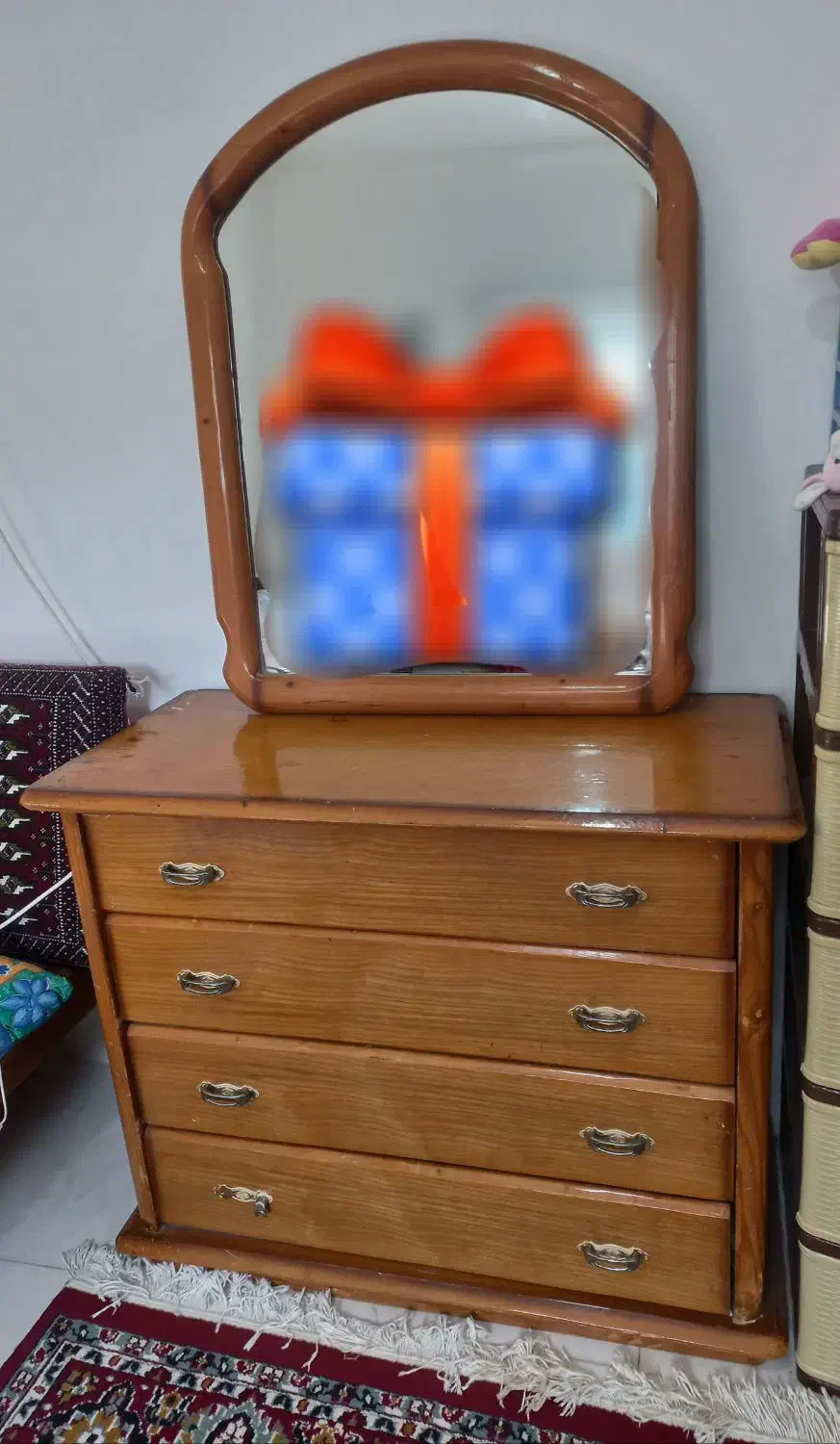 کشو ۴تایی با آینه سالم و جادار جنس عالی زیر قیمت|جاکفشی، کمد، دراور|قائمشهر, |دیوار