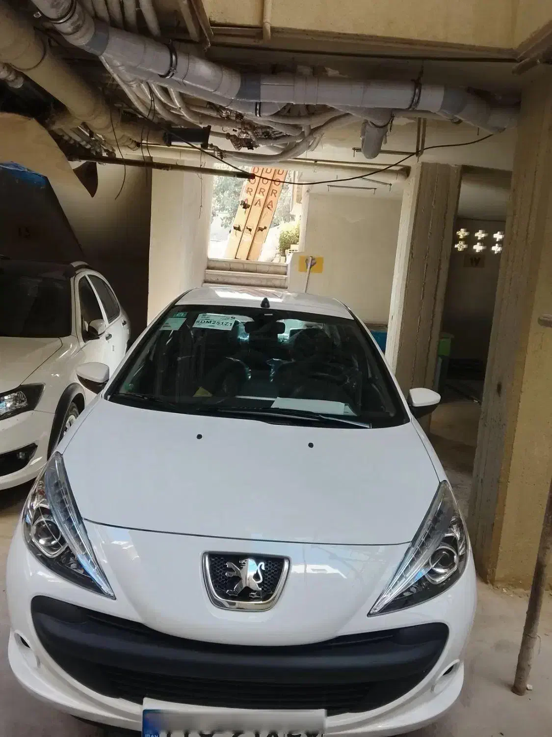 207 1404 تیپ تری صفز|خودرو سواری و وانت|شیراز, ارم|دیوار