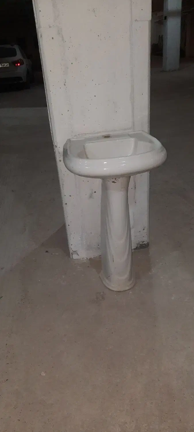 روشویی ایستاده|لوازم سرویس بهداشتی|بندرعباس, |دیوار