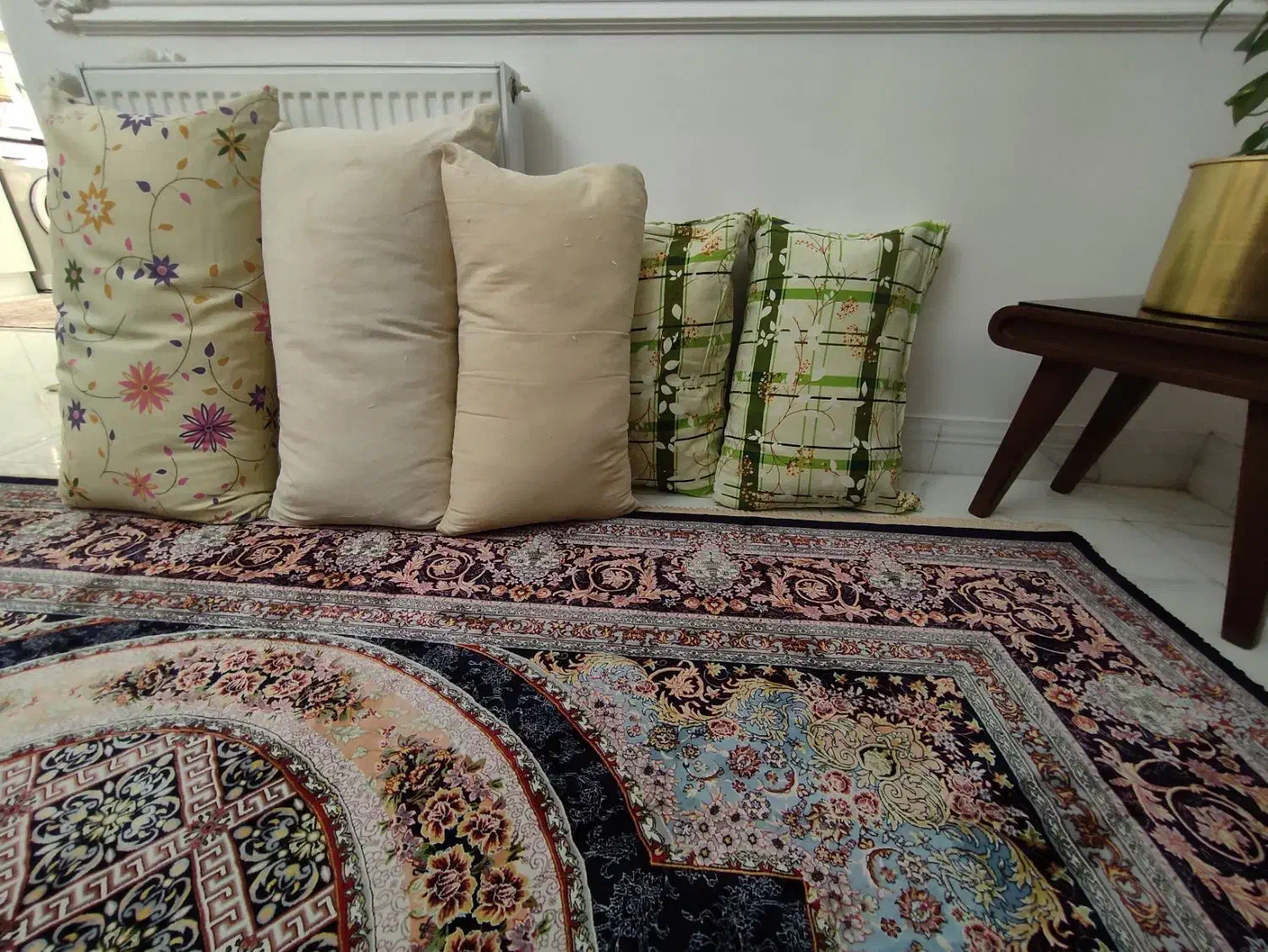 بالش پر پنج عدد|رختخواب، بالش، پتو|قرچک, زیبا شهر|دیوار