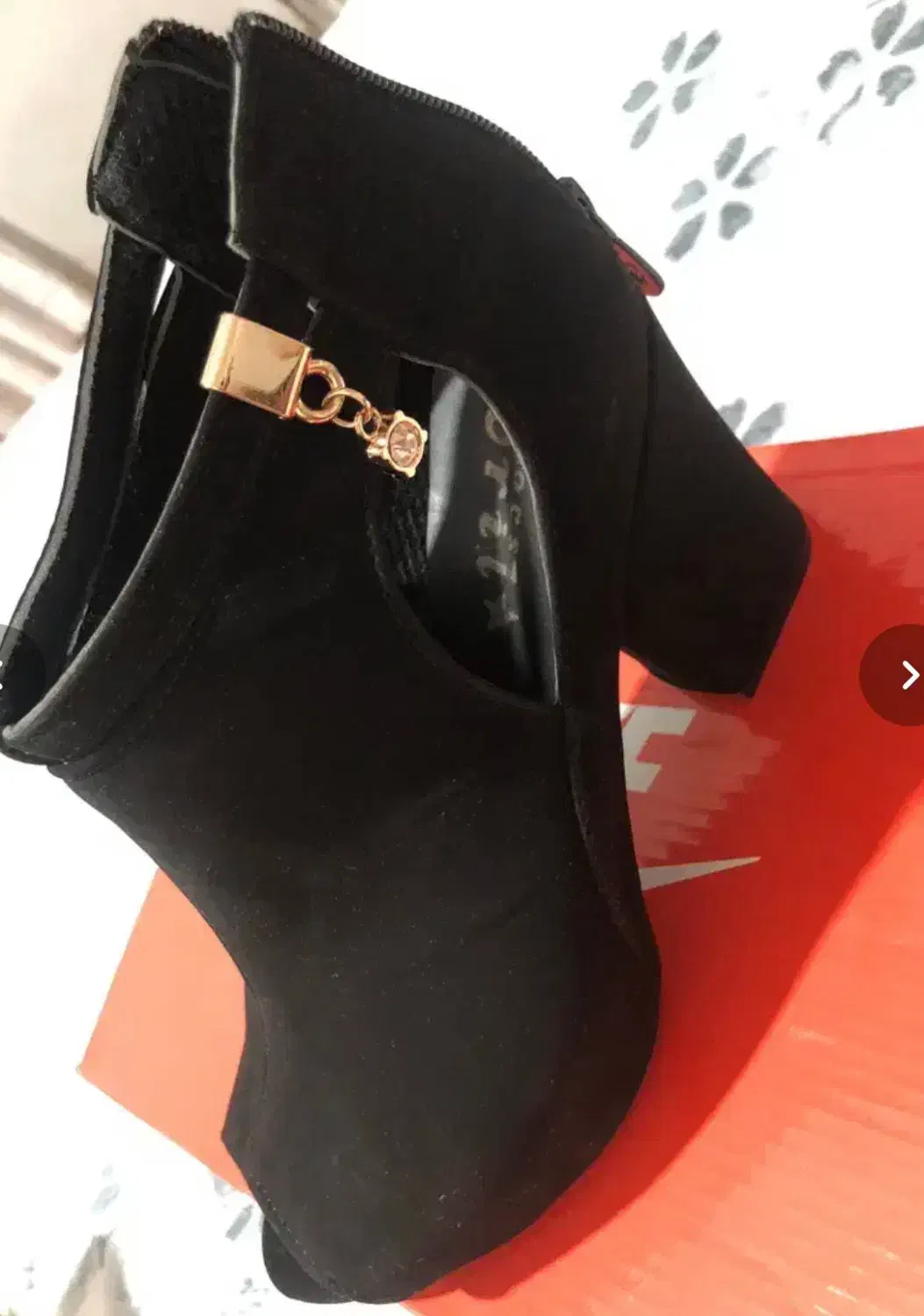 کفش|کیف، کفش، کمربند|سمنان, |دیوار