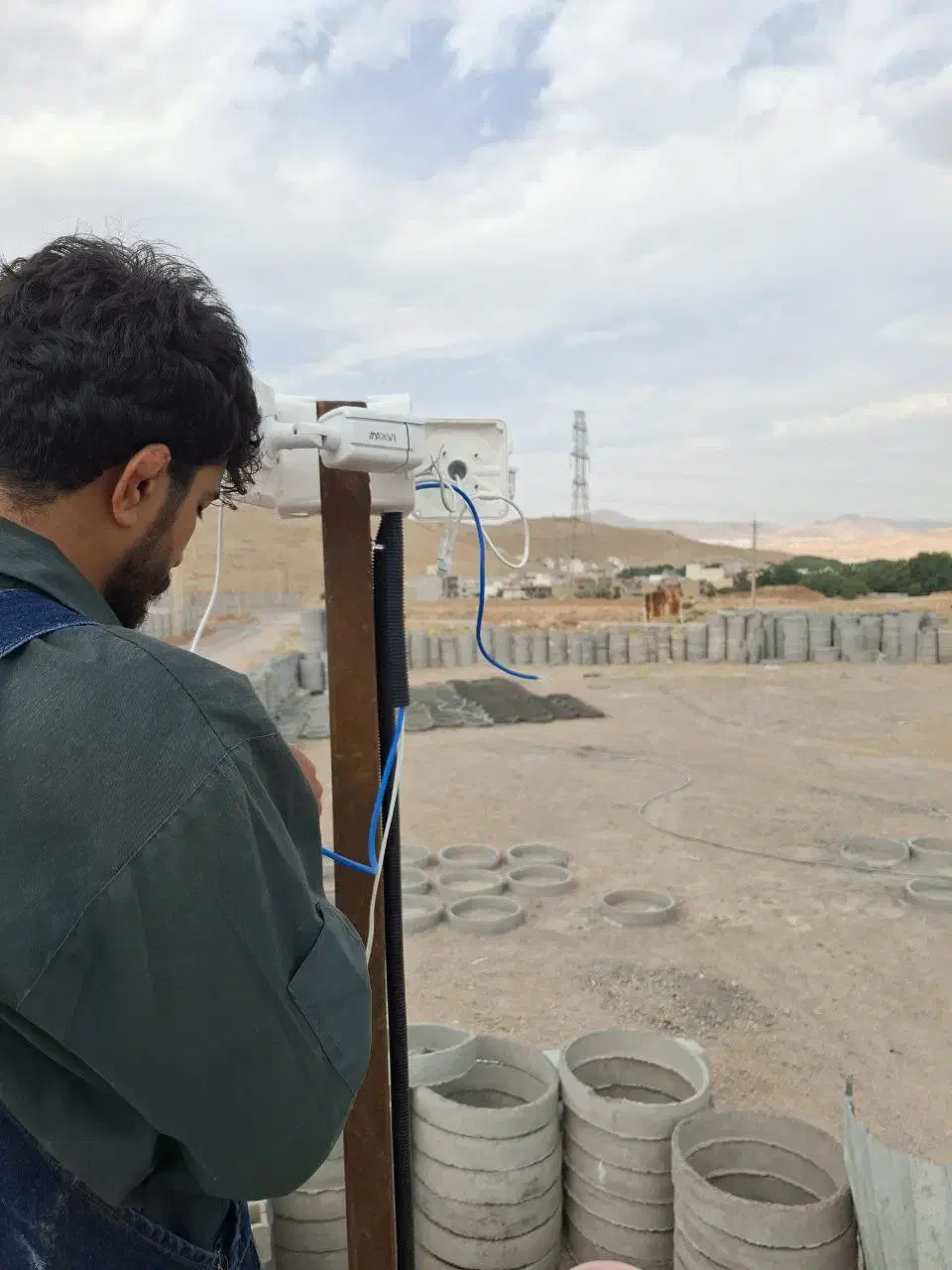 نصب.عیب یابی.تعمیر دوبین مدار بسته و دزدگیر|خدمات پیشه و مهارت|شیراز, شهرک پرواز|دیوار