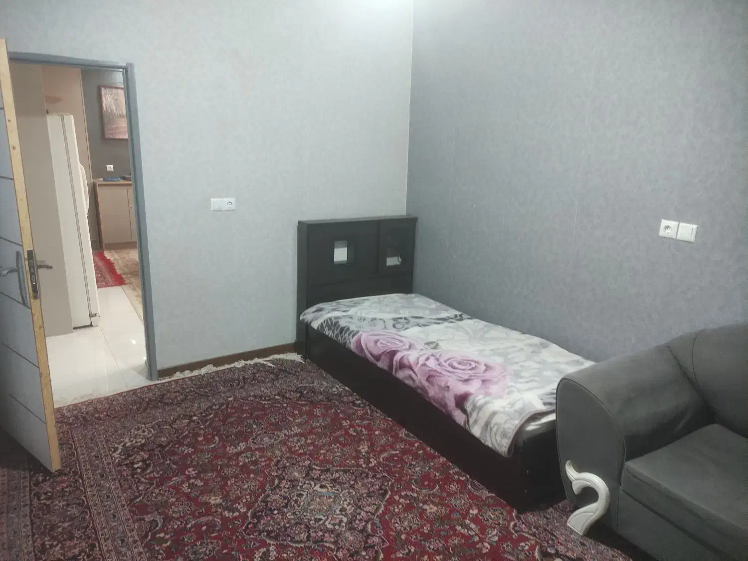 اجاره روزانه باغ ویلا|اجارهٔ کوتاهمدت ویلا و باغ|شاهینشهر, شهرک صنعتی|دیوار