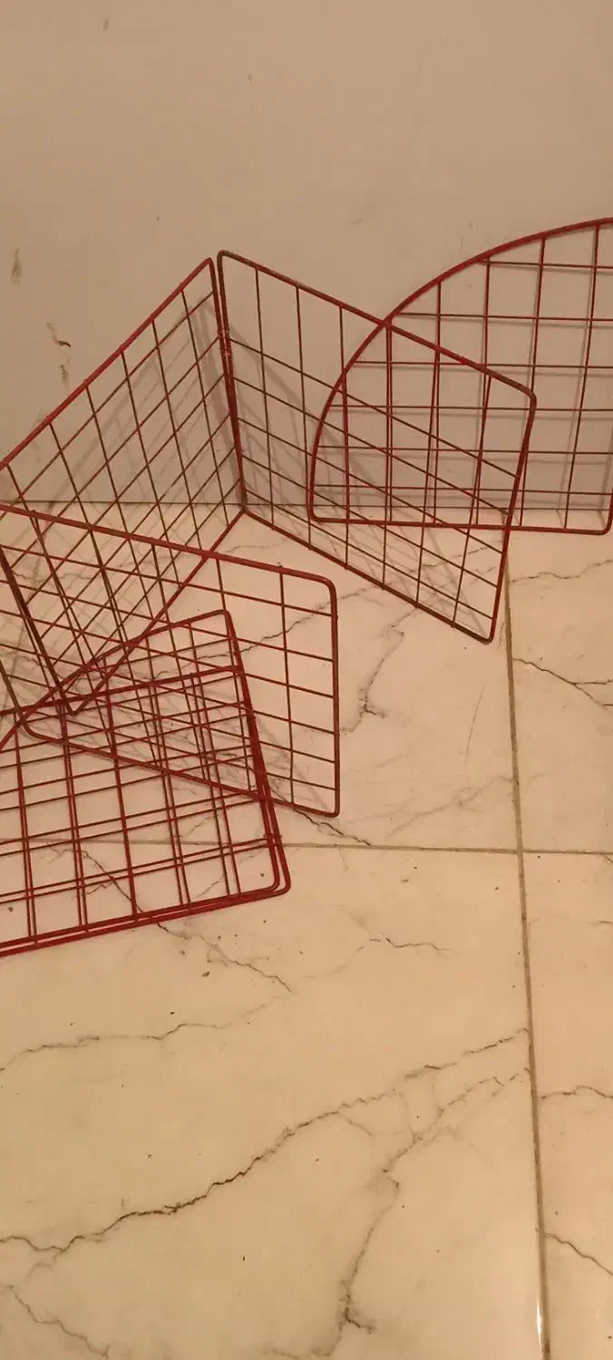 قفسه مشبک با گیره|کتابخانه، شلف، قفسه‌های دیواری|کرمانشاه, |دیوار