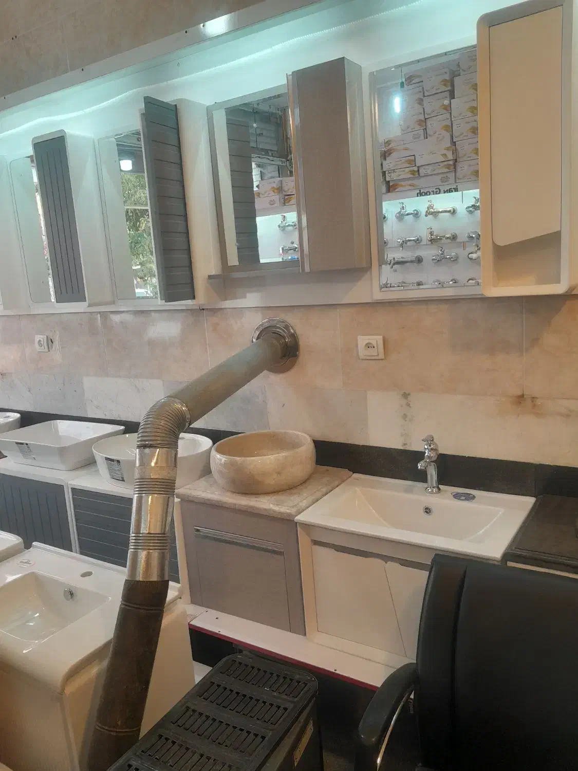 روشویی کابین دار|لوازم سرویس بهداشتی|باسمنج, |دیوار