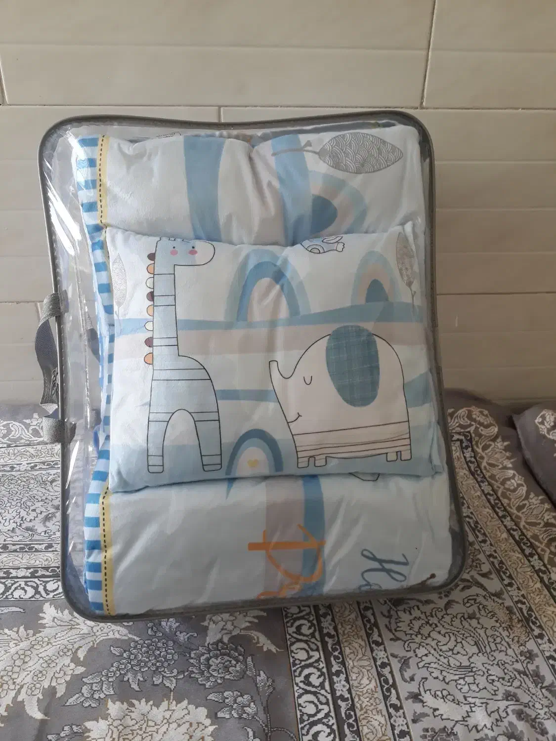 پته ورو تخته ای کودک|اسباب و اثاث بچه|شیراز, شهدای شهرک سعدی|دیوار