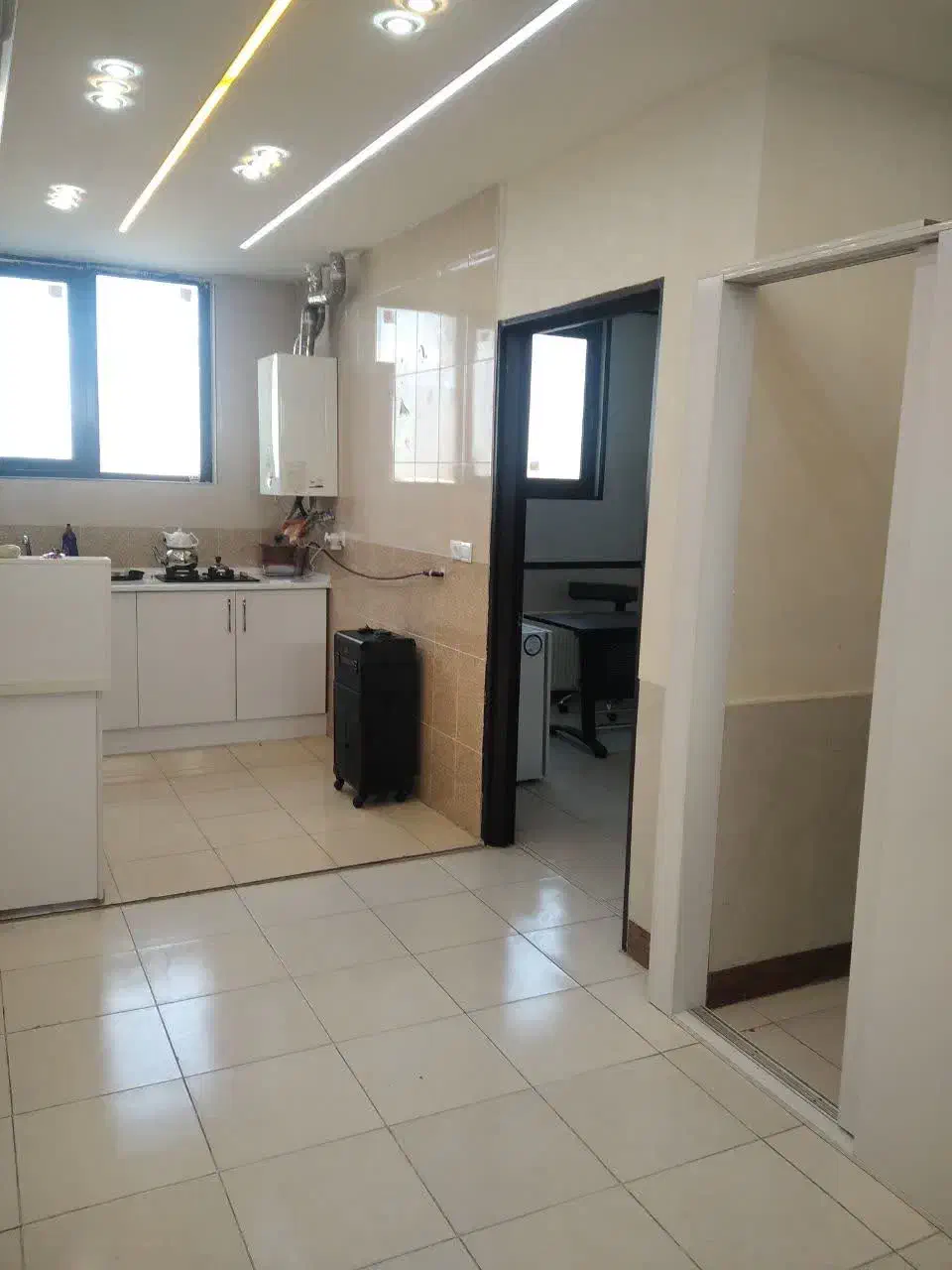 دفتر اداری تجاری|فروش دفتر کار، اتاق اداری، مطب|فولادشهر, B7|دیوار