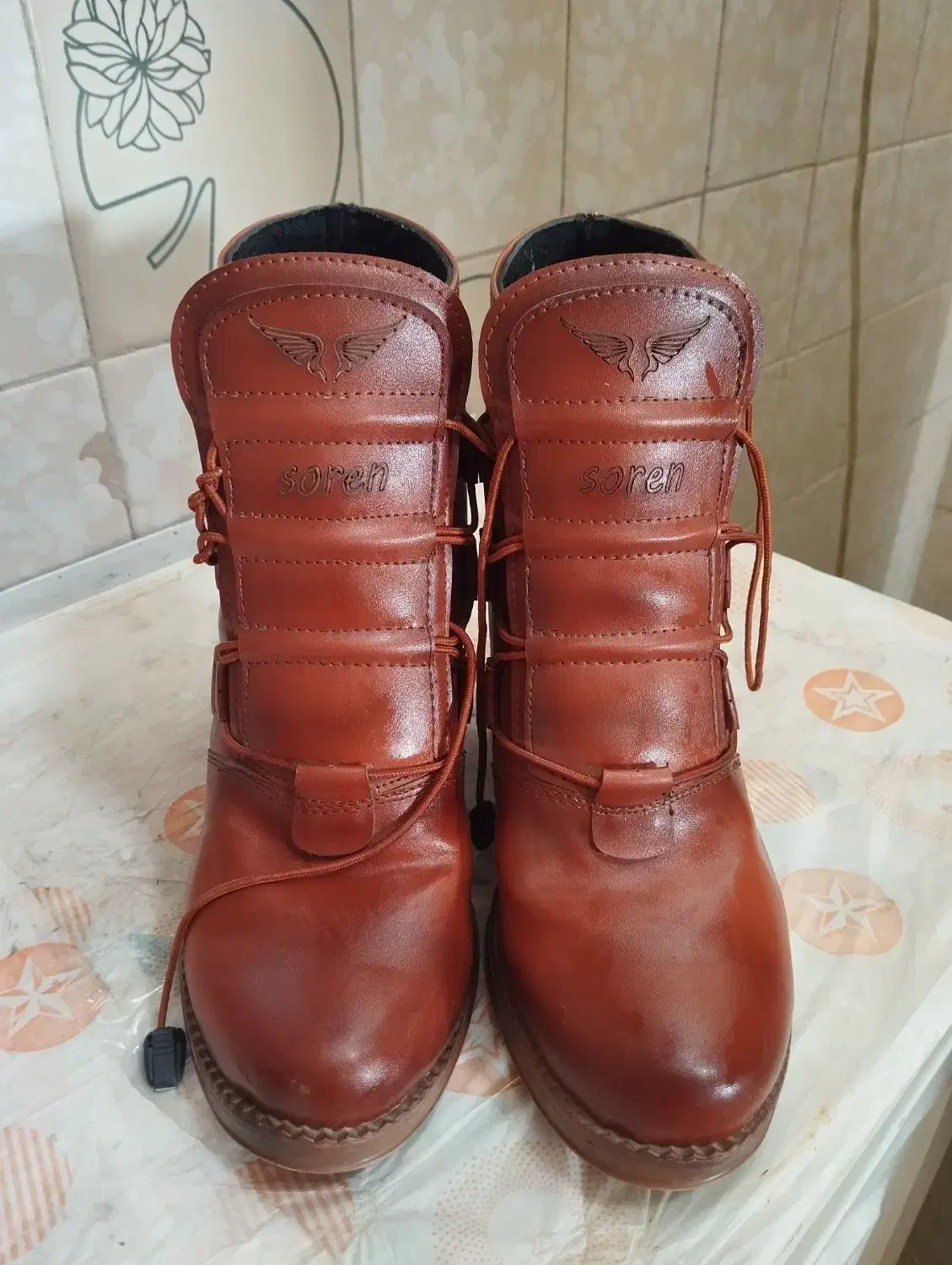 نیم بوت|کیف، کفش، کمربند|کوهدشت, |دیوار