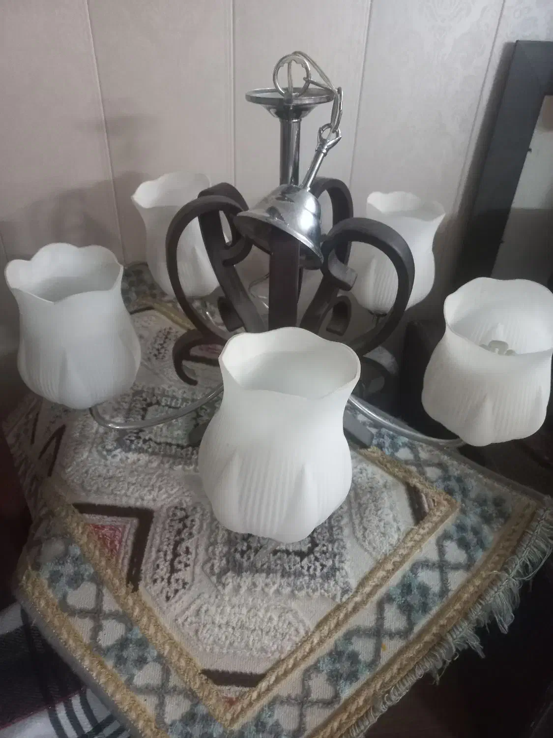 ۲عددلوستر طرح لاله ۶ شاخه|لوستر و چراغ آویز|اصفهان, تیران|دیوار