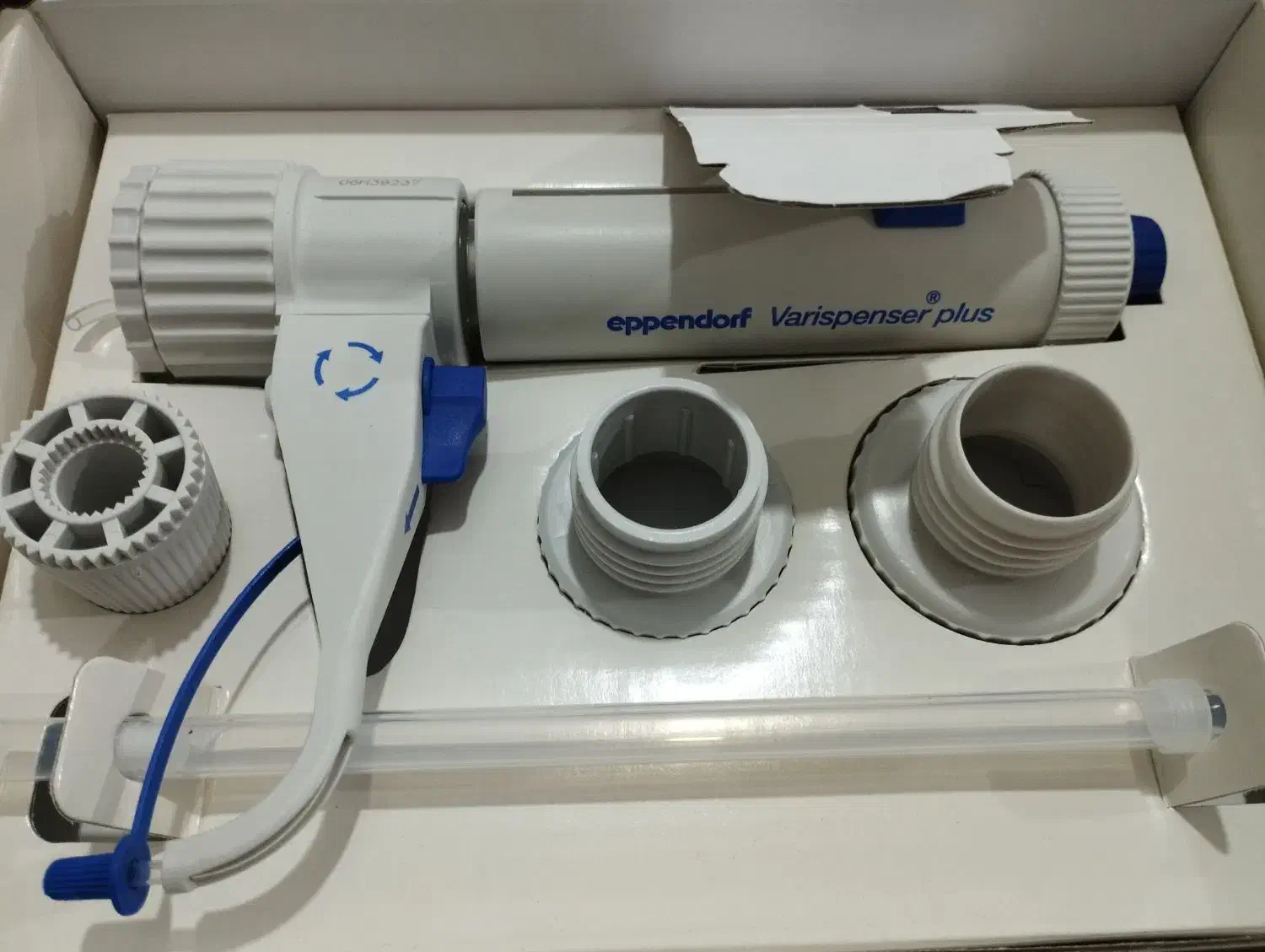 دیسپنسر آزمایشگاهی اپندورف ساخت آلمان|آرایشی، بهداشتی، درمانی|ابهر, |دیوار