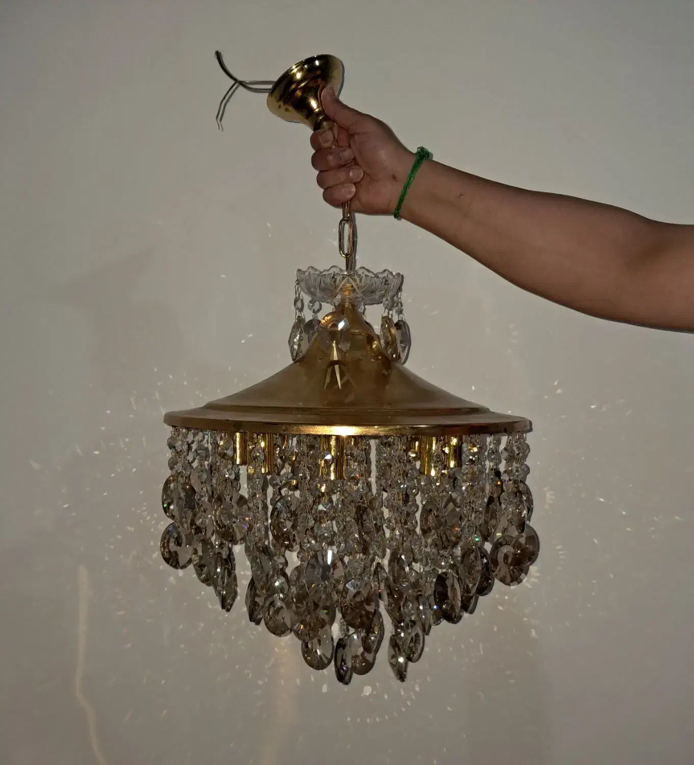 یک جفت لوستر کریستالی|لوستر و چراغ آویز|گرگان, |دیوار