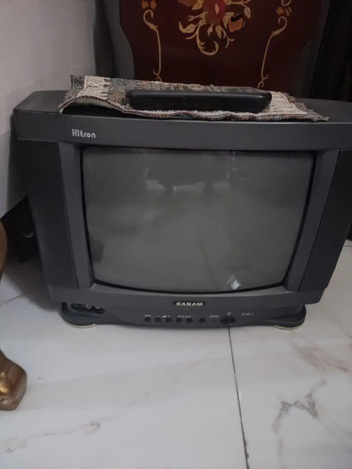 تی وی ۱۴ اینج سالم با کنترل|تلویزیون و پروژکتور|تهران, شهید رجایی|دیوار