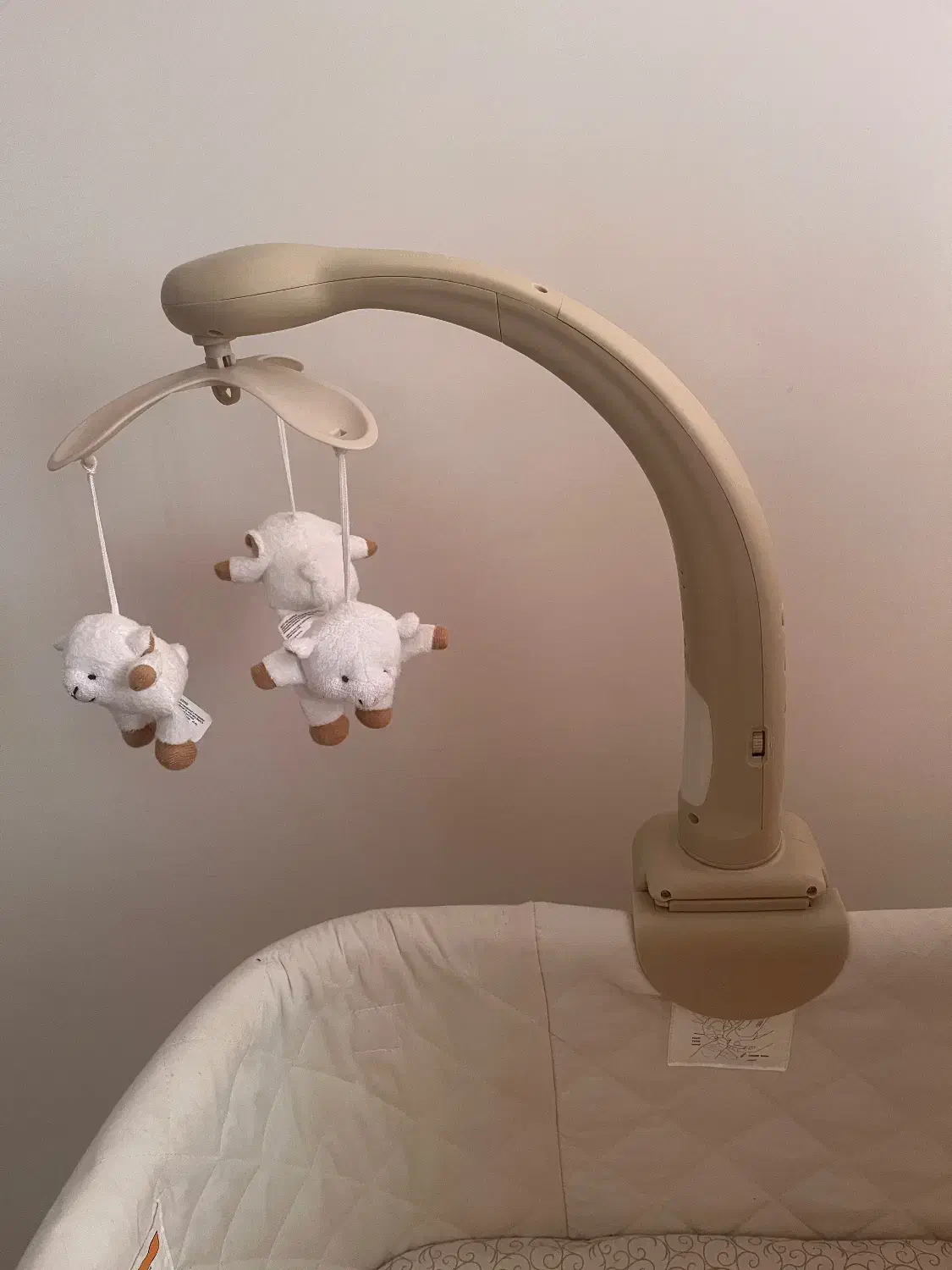 گهواره موزیکال|اسباب و اثاث بچه|کرج, اتحاد|دیوار