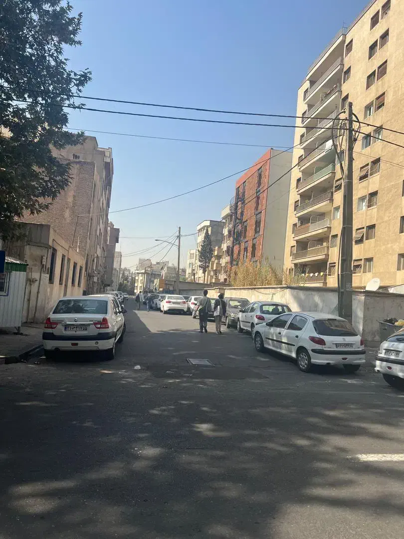 میرعماد ۲۸۰ متر کلنگی بر ۸ گذر ۱۰ ملک جنوبی ۳طبقه|فروش زمین و ملک کلنگی|تهران, عباسآباد|دیوار