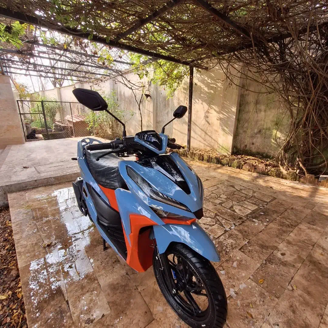 کلیک ۱۵۰ مدل ۱۴۰۱ درحد|موتورسیکلت|رشت, هلال احمر|دیوار