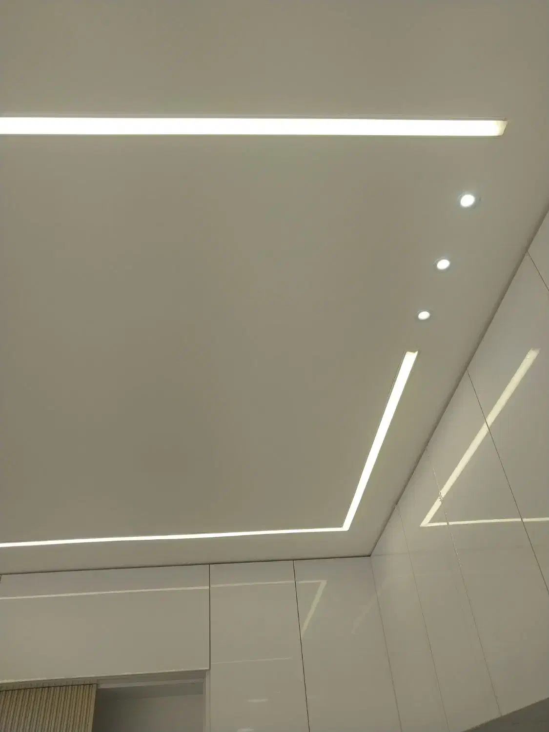 خدمات برق ساختمان|خدمات پیشه و مهارت|بروجن, |دیوار