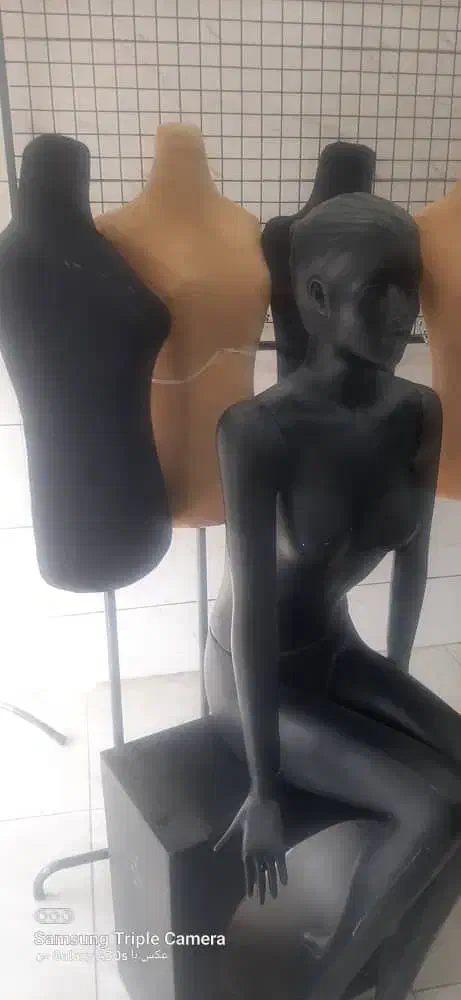 مانکن و چوب لباسی و دزدگیرلباس|فروشگاه و مغازه|رودهن, |دیوار