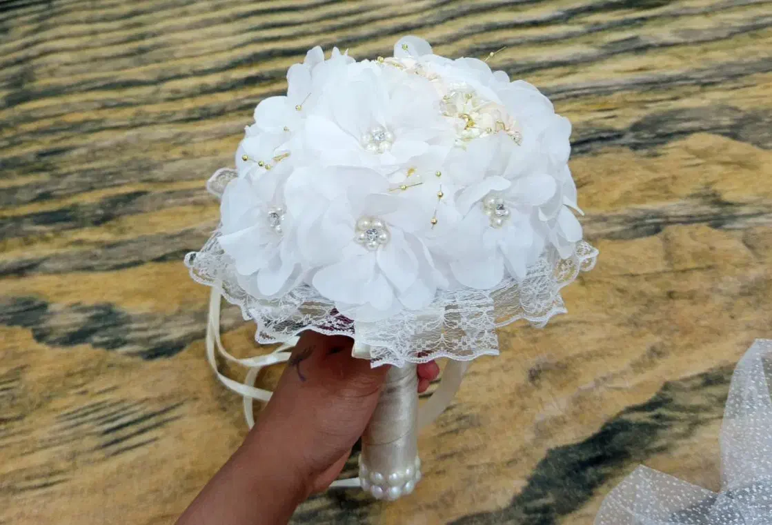 2عدد دسته گل|گل مصنوعی|خرمشهر, |دیوار