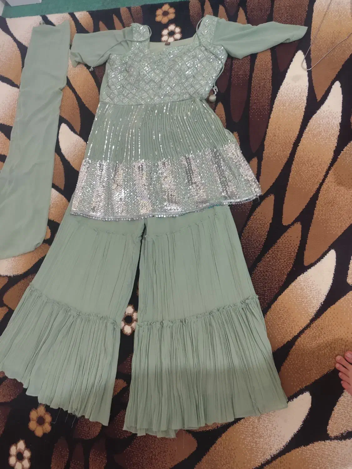 لباس مجلسی|لباس|جیرفت, |دیوار