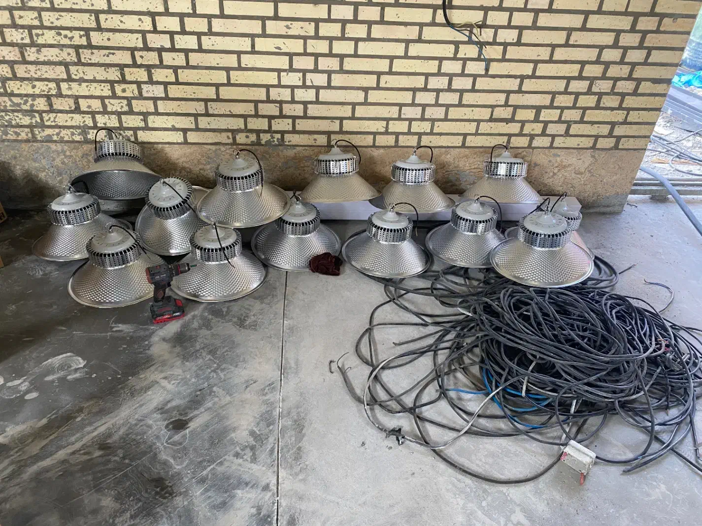 برقکاری|خدمات پیشه و مهارت|رباط‌کریم, رباط‌کریم|دیوار