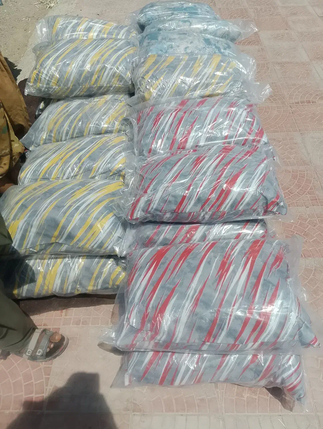 بالشت|رختخواب، بالش، پتو|ایرانشهر, |دیوار