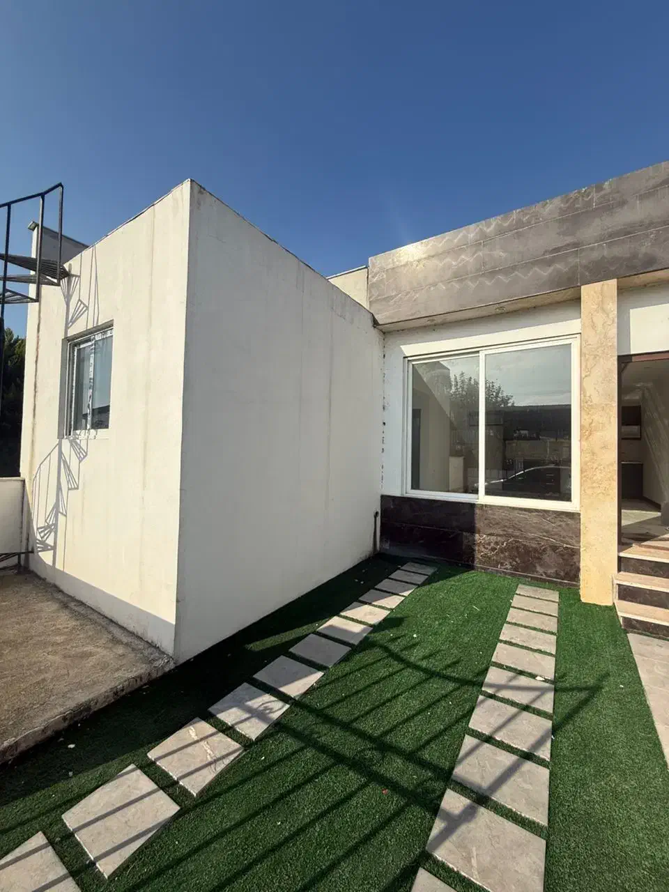 ویلا150 متری روفدار نزدیک جاده اصلی امیرآباد|فروش خانه و ویلا|چمستان, |دیوار