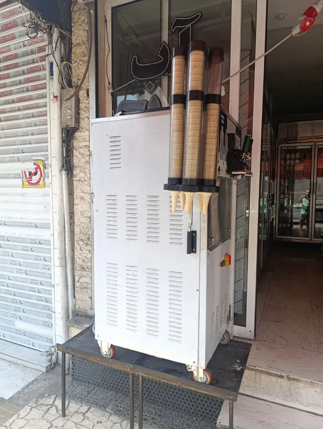 قیفی سه فاز لبه رنگی همزن دار|کافی‌شاپ و رستوران|تهران, افسریه شمالی|دیوار