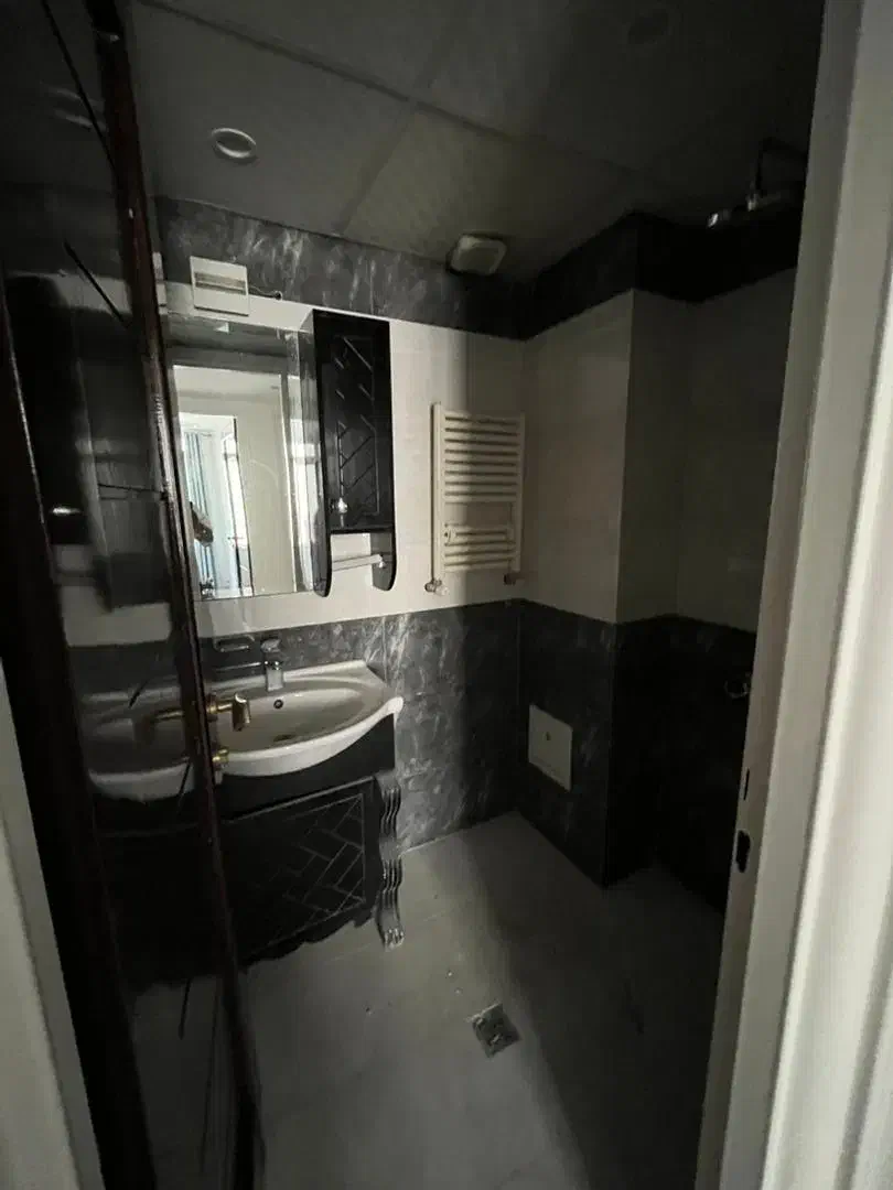 اجاره ۱۳۰متر خوش موقعیت