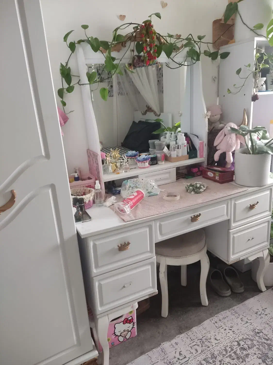 سرویس خواب دخترانه برند ژیک|تخت و سرویس خواب|رشت, جهاد|دیوار