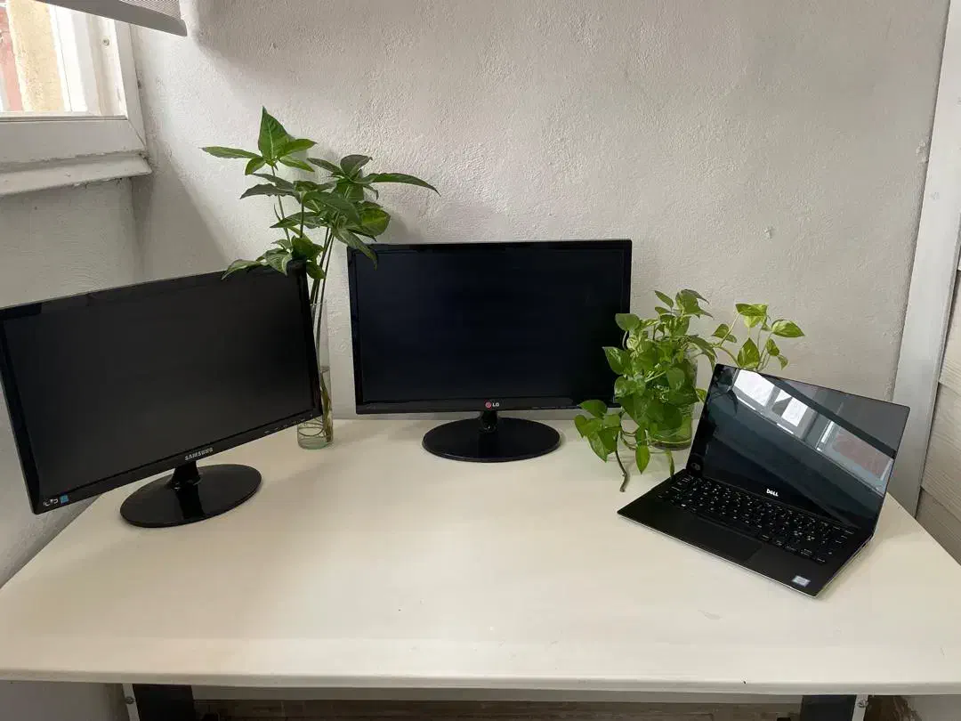 میز نقشه کشی و کامپیوتر و کار|میز تحریر و کامپیوتر|پردیس, فاز ۳|دیوار