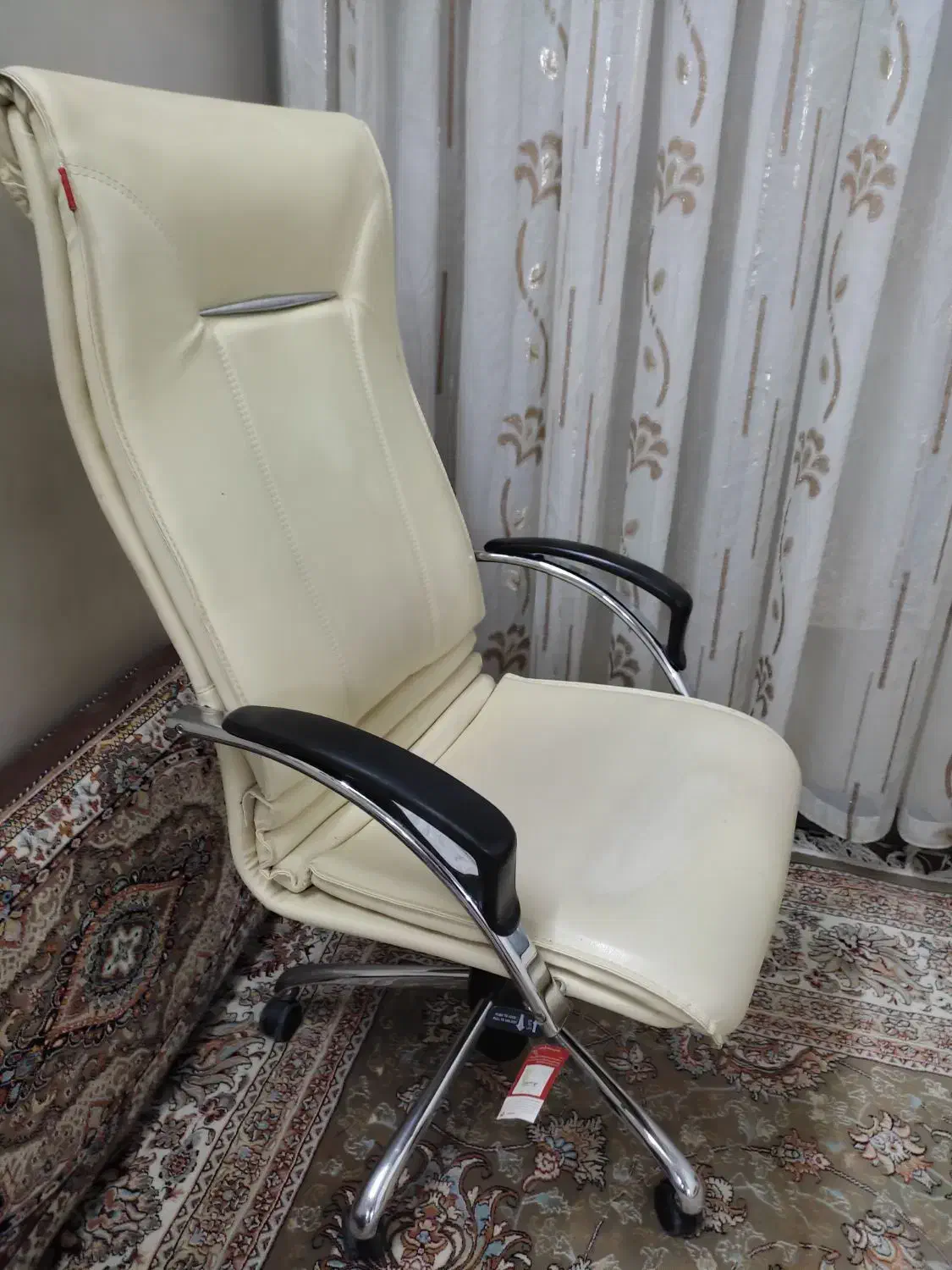 صندلی اداری|دفتر کار|قم, نخودی|دیوار