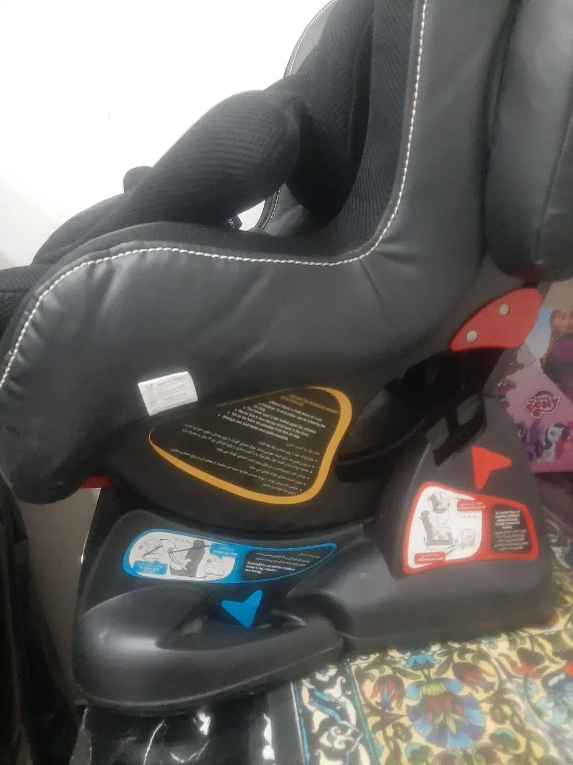 صندلی ماشین|تخت و صندلی بچه|اراک, |دیوار