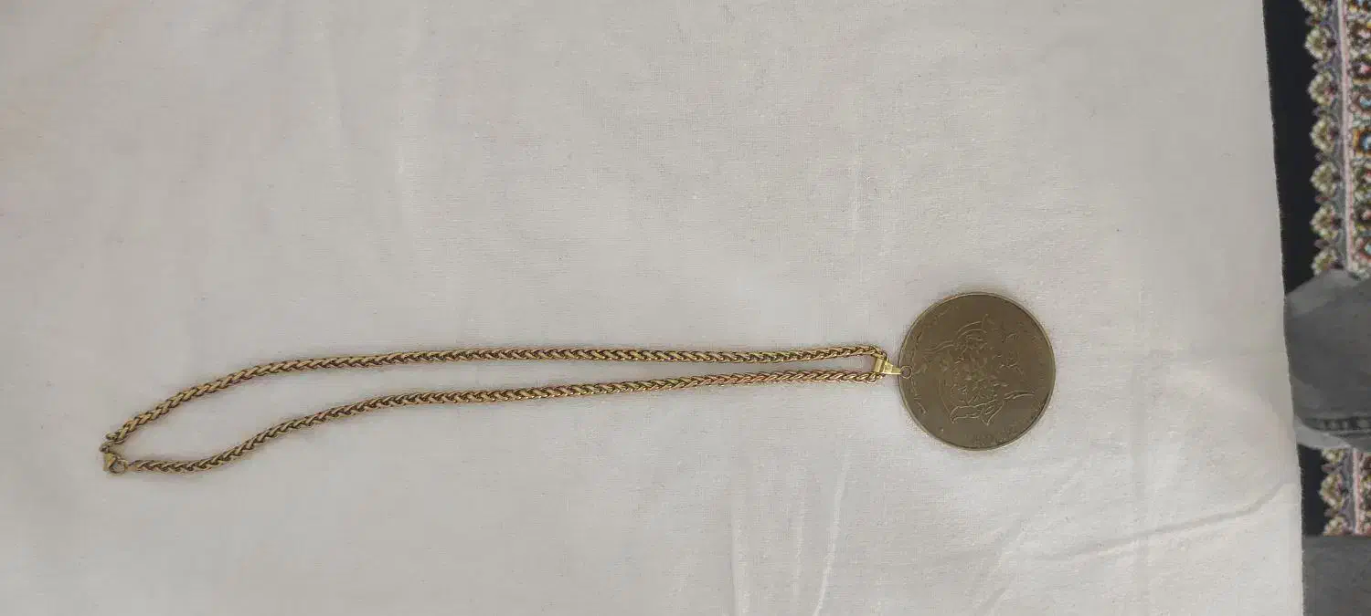 سکه قدیمی|کلکسیون اشیاء عتیقه|بردسکن, |دیوار