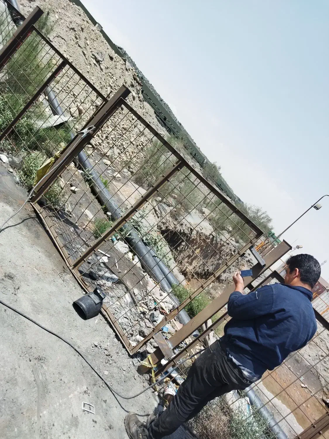 جوشکاری ونبشی کشی ساختمانها خوده کاری و غیره|خدمات پیشه و مهارت|سیرجان, |دیوار