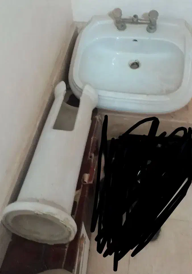 روشویی توالت|لوازم سرویس بهداشتی|ارومیه, |دیوار