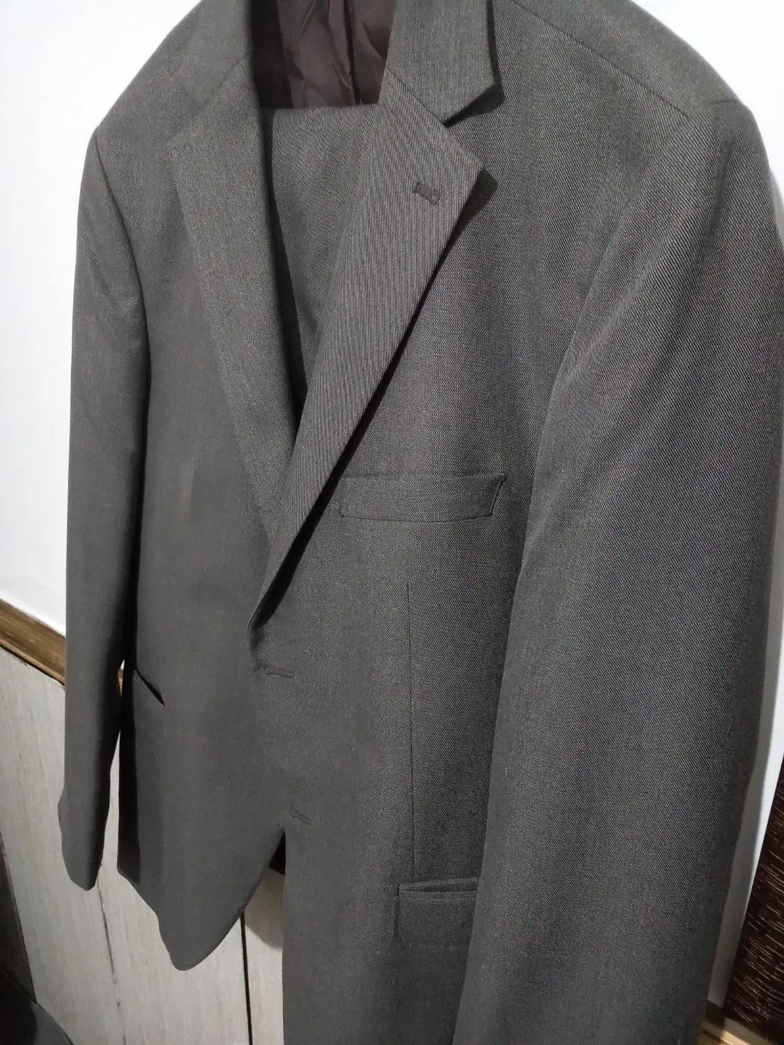 دودست کت شلوار رنگ طوسی روشن سا|لباس|دورود, |دیوار