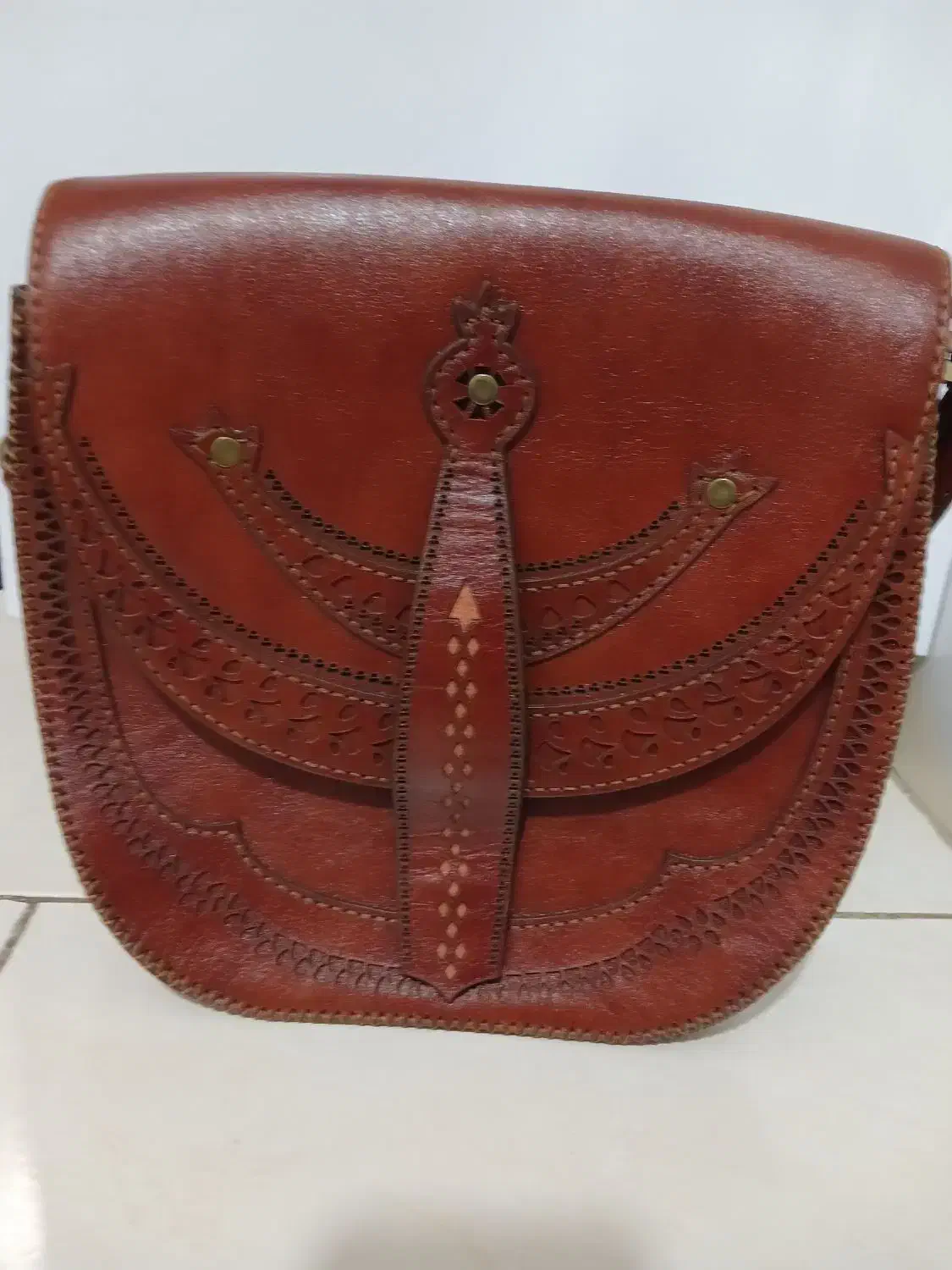 کیف چرم دستدوز|کیف، کفش، کمربند|میانه, |دیوار