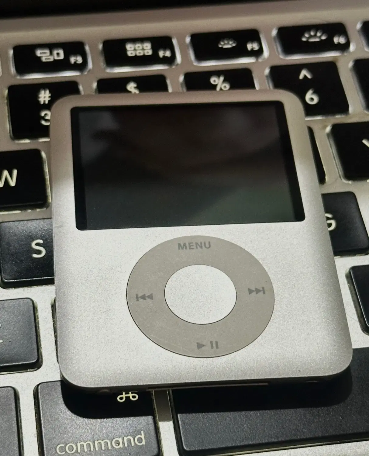 Ipod nano 2|لوازم جانبی موبایل و تبلت|تهران, جمال‌زاده|دیوار