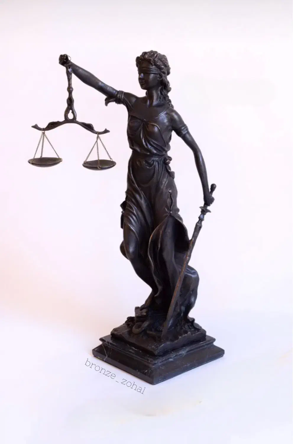 مجسمه عدالت برنزی|مجسمه، تندیس، ماکت|تهران, منیریه|دیوار