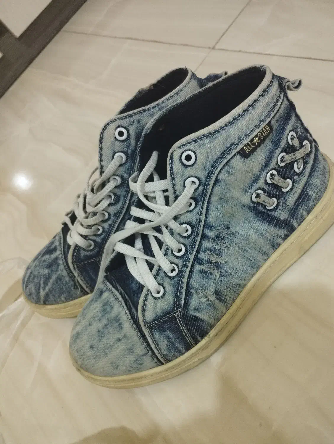 کفش لی سایز 37،38|کیف، کفش، کمربند|گلبهار, شهر جدید گلبهار|دیوار