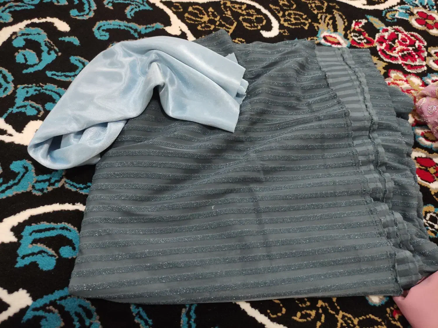 پنج قواره پارچه مجلسی و ساده|لباس|طبس, |دیوار